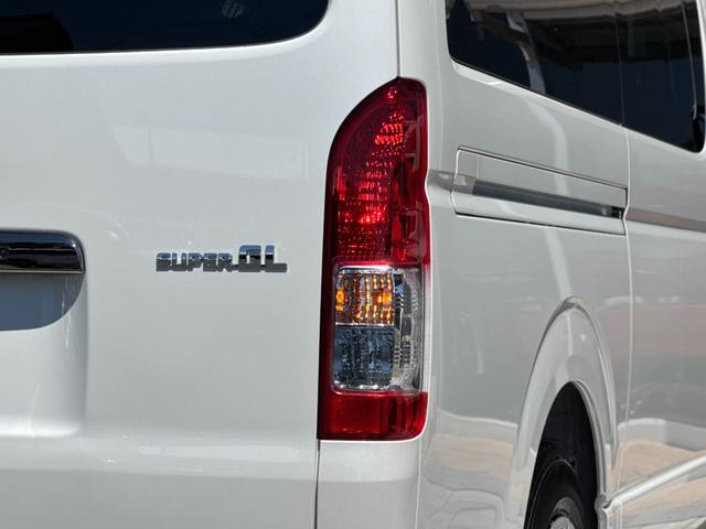 ハイエースバン パノラミックビューモニター デジタルインナーミラー 両側パワースライドドア LEDヘッドランプ スマートキー 黒ハーフレザーシート AC100V トヨタセーフティーセンス プリクラッシュセーフティ(41枚目)