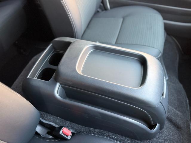 ハイエースバン パノラミックビューモニター デジタルインナーミラー 両側パワースライドドア LEDヘッドランプ スマートキー 黒ハーフレザーシート AC100V トヨタセーフティーセンス プリクラッシュセーフティ(55枚目)