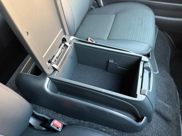 ハイエースバン パノラミックビューモニター デジタルインナーミラー 両側パワースライドドア LEDヘッドランプ スマートキー 黒ハーフレザーシート AC100V トヨタセーフティーセンス プリクラッシュセーフティ(56枚目)