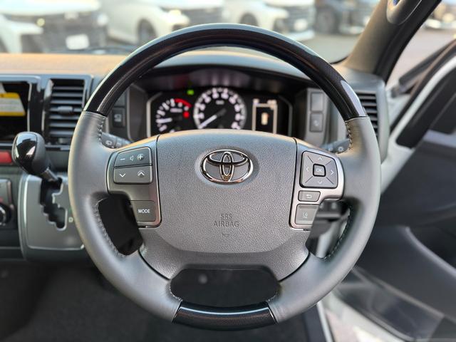 ハイエースバン パノラミックビューモニター デジタルインナーミラー 両側パワースライドドア LEDヘッドランプ スマートキー 黒ハーフレザーシート AC100V トヨタセーフティーセンス プリクラッシュセーフティ(58枚目)