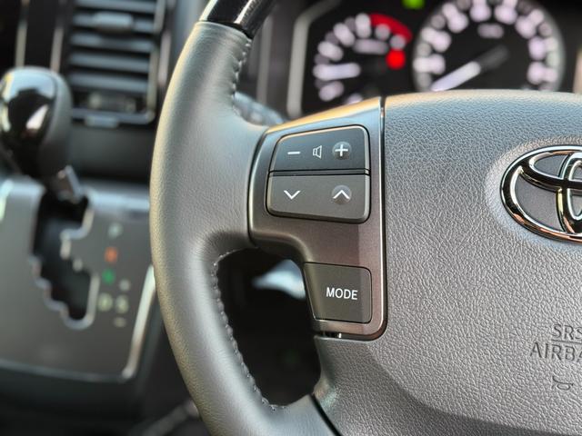 ハイエースバン パノラミックビューモニター デジタルインナーミラー 両側パワースライドドア LEDヘッドランプ スマートキー 黒ハーフレザーシート AC100V トヨタセーフティーセンス プリクラッシュセーフティ(59枚目)