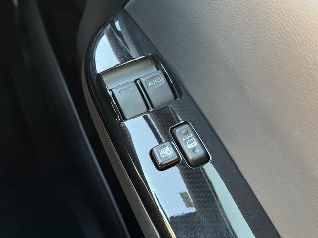 ハイエースバン パノラミックビューモニター デジタルインナーミラー 両側パワースライドドア LEDヘッドランプ スマートキー 黒ハーフレザーシート AC100V トヨタセーフティーセンス プリクラッシュセーフティ(64枚目)