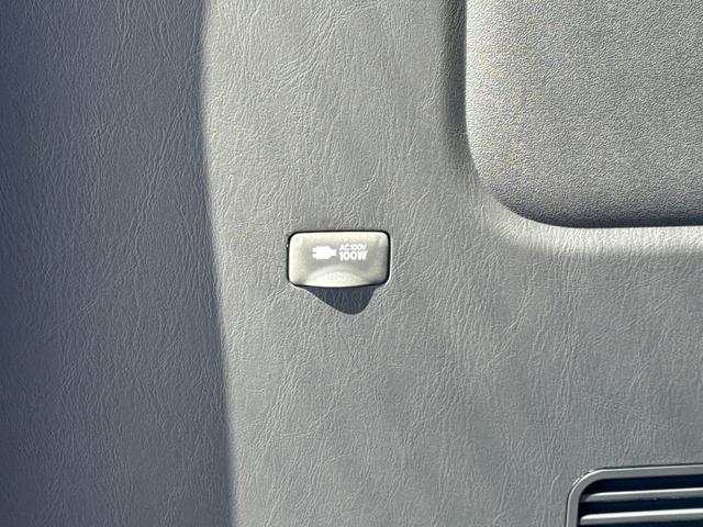 ハイエースバン パノラミックビューモニター デジタルインナーミラー 両側パワースライドドア LEDヘッドランプ スマートキー 黒ハーフレザーシート AC100V トヨタセーフティーセンス プリクラッシュセーフティ(72枚目)