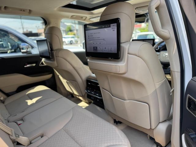 ランドクルーザー ＺＸ　モデリスタエアロ（Ｆ／Ｓ／Ｒ）　ＪＢＬプレミアムサウンド　リアエンターテイメント　リア電動デフロック　クールＢＯＸ　ムーンルーフ　ルーフレール　ベージュレザーシート　トヨタセーフティーセンス　ＥＴＣ（50枚目）