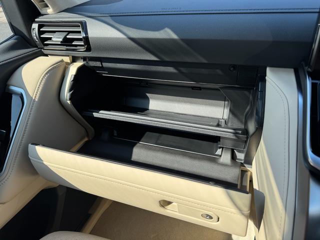 ランドクルーザー ＺＸ　モデリスタエアロ（Ｆ／Ｓ／Ｒ）　ＪＢＬプレミアムサウンド　リアエンターテイメント　リア電動デフロック　クールＢＯＸ　ムーンルーフ　ルーフレール　ベージュレザーシート　トヨタセーフティーセンス　ＥＴＣ（76枚目）