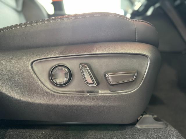 ランドクルーザー250 VX 丸目LEDヘッドライト ムーンルーフ デジタルミラー 寒冷地仕様 12.3インチディスプレイオーディオ パノラミックビューモニター ブラインドスポットモニター 純正18インチAW セーフティーセンス(74枚目)