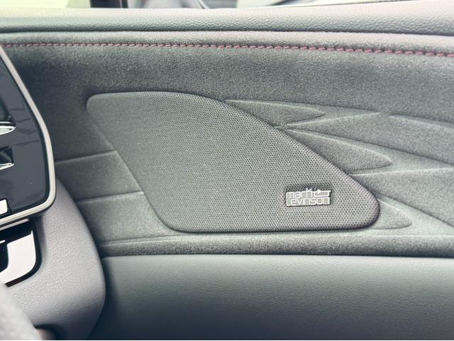 RX RX350 Fスポーツ TRDエアロダイナミクスパッケージ マークレビンソン パノラマルーフ デジタルインナーミラー 置くだけ充電 オレンジキャリパー 輻射ヒーター 21インチAW 赤レザーシート ヘッドアップディスプレイ(9枚目)