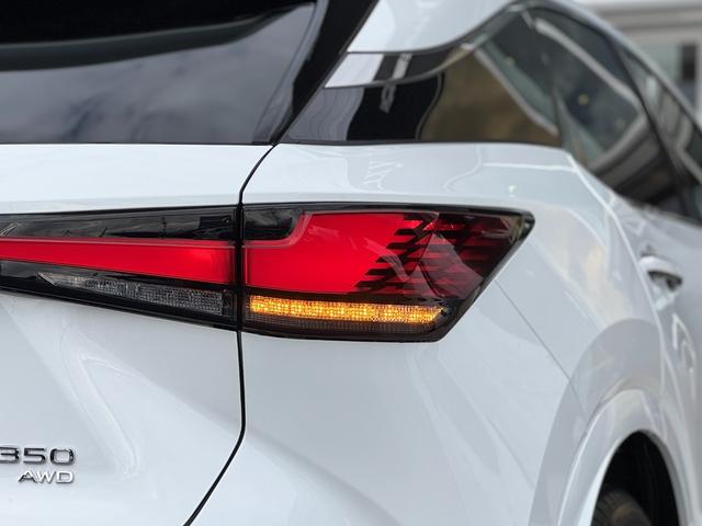 RX RX350 Fスポーツ TRDエアロダイナミクスパッケージ マークレビンソン パノラマルーフ デジタルインナーミラー 置くだけ充電 オレンジキャリパー 輻射ヒーター 21インチAW 赤レザーシート ヘッドアップディスプレイ(47枚目)