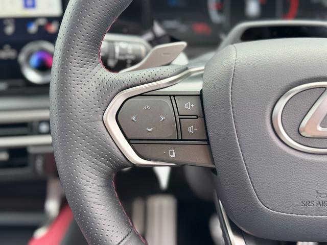 RX RX350 Fスポーツ TRDエアロダイナミクスパッケージ マークレビンソン パノラマルーフ デジタルインナーミラー 置くだけ充電 オレンジキャリパー 輻射ヒーター 21インチAW 赤レザーシート ヘッドアップディスプレイ(69枚目)