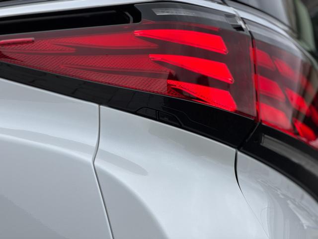 パワーバックドアついてます☆彡リモコンやバックドアのスイッチひとつでドアの開閉が可能☆彡