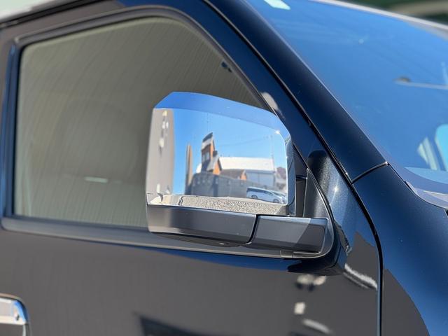 ハイエースバン ロングスーパーＧＬ　ダークプライムＳ　モデリスタエアロ（Ｆ／Ｓ／Ｒ）　社外１５インチＡＷ　パノラミックビューモニター　デジタルインナーミラー　寒冷地仕様　スカッフプレート　両側パワースライドドア　黒ハーフレザーシート　ＬＥＤヘッドライト（26枚目）