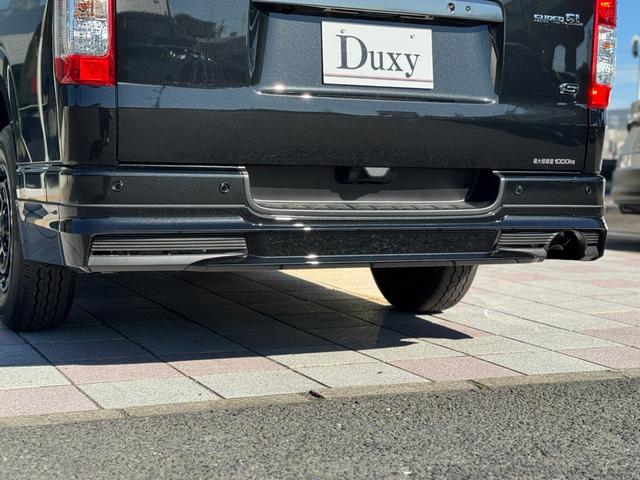 ハイエースバン ロングスーパーＧＬ　ダークプライムＳ　モデリスタエアロ（Ｆ／Ｓ／Ｒ）　社外１５インチＡＷ　パノラミックビューモニター　デジタルインナーミラー　寒冷地仕様　スカッフプレート　両側パワースライドドア　黒ハーフレザーシート　ＬＥＤヘッドライト（46枚目）