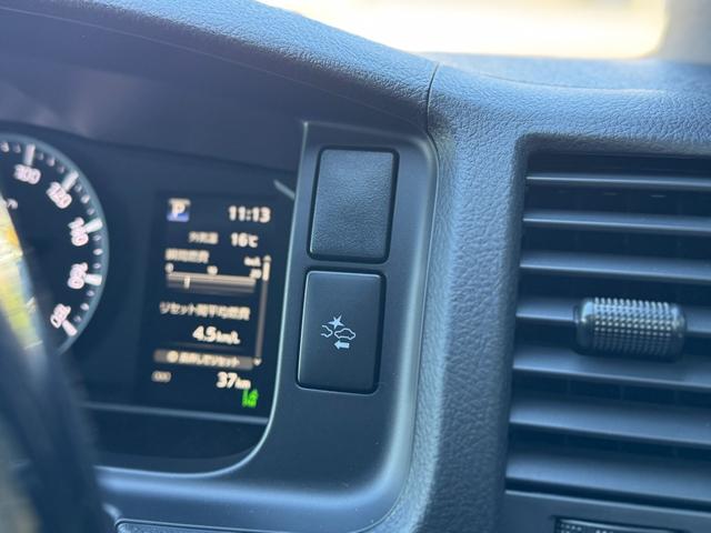 ハイエースバン ロングスーパーＧＬ　ダークプライムＳ　モデリスタエアロ（Ｆ／Ｓ／Ｒ）　社外１５インチＡＷ　パノラミックビューモニター　デジタルインナーミラー　寒冷地仕様　スカッフプレート　両側パワースライドドア　黒ハーフレザーシート　ＬＥＤヘッドライト（65枚目）