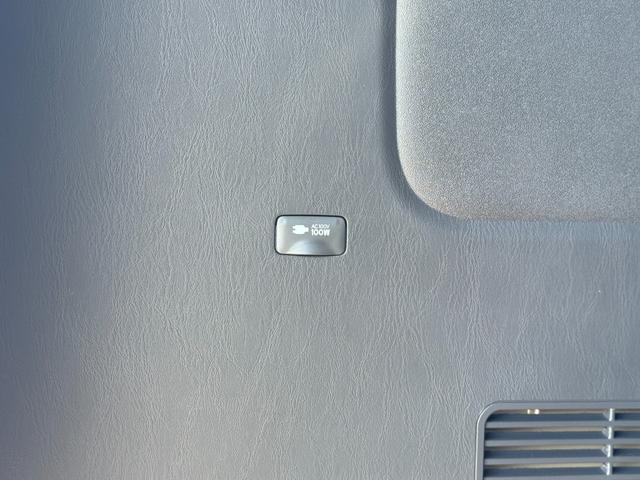 ハイエースバン ロングスーパーＧＬ　ダークプライムＳ　モデリスタエアロ（Ｆ／Ｓ／Ｒ）　社外１５インチＡＷ　パノラミックビューモニター　デジタルインナーミラー　寒冷地仕様　スカッフプレート　両側パワースライドドア　黒ハーフレザーシート　ＬＥＤヘッドライト（77枚目）