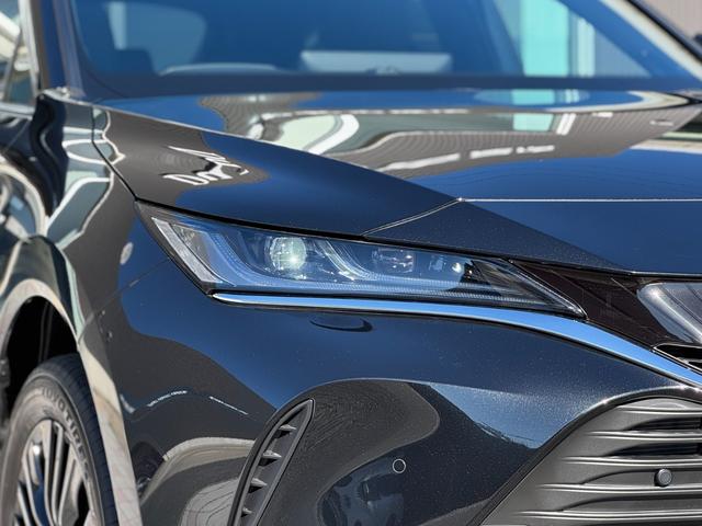 ハリアーハイブリッド Ｚ　レザーパッケージ・ナイトシェード　調光パノラマルーフ　アクセサリーコンセント　純正１９インチＡＷブラック塗装　ＪＢＬプレミアムサウンドデジタルインナーミラー　１２．３インチディスプレイ　パノラミックビューモニター　置くだけ充電　ＥＴＣ（22枚目）