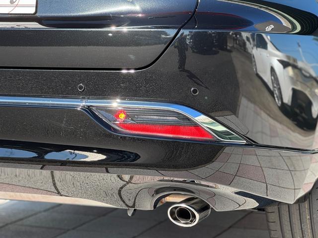 ハリアーハイブリッド Ｚ　レザーパッケージ・ナイトシェード　調光パノラマルーフ　アクセサリーコンセント　純正１９インチＡＷブラック塗装　ＪＢＬプレミアムサウンドデジタルインナーミラー　１２．３インチディスプレイ　パノラミックビューモニター　置くだけ充電　ＥＴＣ（43枚目）