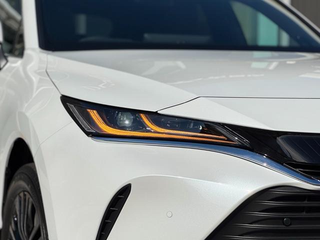 ハリアーハイブリッド Ｚ　レザーパッケージ・ナイトシェード　調光パノラマルーフ　アクセサリーコンセント　純正１９インチＡＷブラック塗装　ＪＢＬプレミアムサウンドデジタルインナーミラー　１２．３インチディスプレイ　パノラミックビューモニター　置くだけ充電　ＥＴＣ（23枚目）