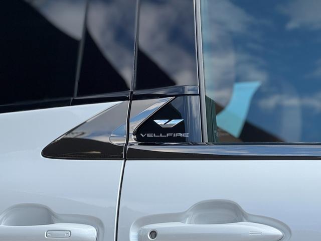 ヴェルファイア Ｚ　プレミア　ＪＢＬプレミアムサウンド　１４インチリアエンターテイメント　寒冷地仕様　デジタルミラー　左右独立ムーンルーフ　パノラミックビューモニター　ブラインドスポットモニター　スペアタイヤ　トヨタチームメイト（25枚目）