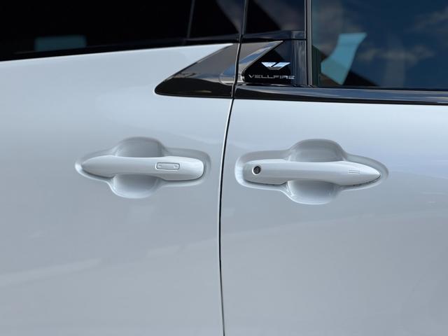 ヴェルファイア Ｚ　プレミア　ＪＢＬプレミアムサウンド　１４インチリアエンターテイメント　寒冷地仕様　デジタルミラー　左右独立ムーンルーフ　パノラミックビューモニター　ブラインドスポットモニター　スペアタイヤ　トヨタチームメイト（26枚目）