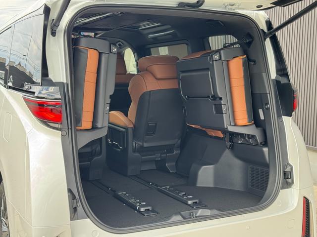 ヴェルファイア Ｚ　プレミア　ＪＢＬプレミアムサウンド　１４インチリアエンターテイメント　寒冷地仕様　デジタルミラー　左右独立ムーンルーフ　パノラミックビューモニター　ブラインドスポットモニター　スペアタイヤ　トヨタチームメイト（38枚目）