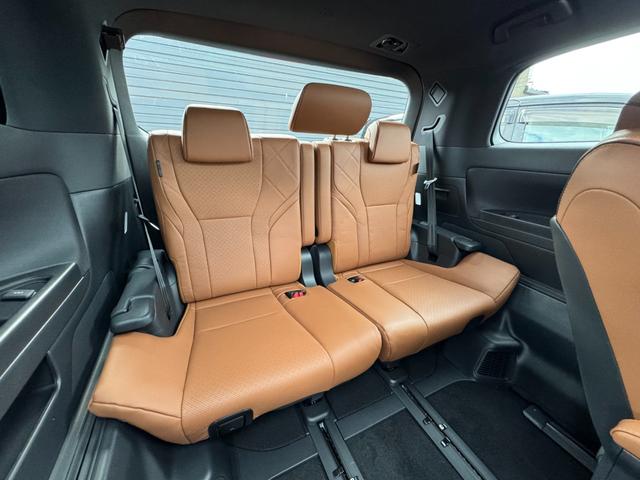 ヴェルファイア Ｚ　プレミア　ＪＢＬプレミアムサウンド　１４インチリアエンターテイメント　寒冷地仕様　デジタルミラー　左右独立ムーンルーフ　パノラミックビューモニター　ブラインドスポットモニター　スペアタイヤ　トヨタチームメイト（49枚目）