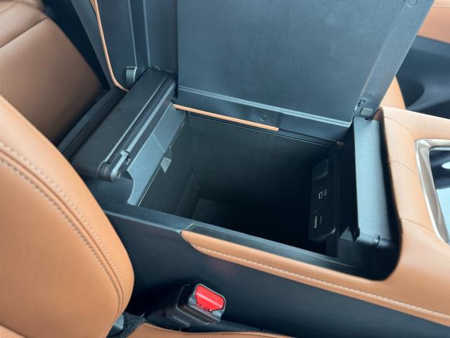 ヴェルファイア Ｚ　プレミア　ＪＢＬプレミアムサウンド　１４インチリアエンターテイメント　寒冷地仕様　デジタルミラー　左右独立ムーンルーフ　パノラミックビューモニター　ブラインドスポットモニター　スペアタイヤ　トヨタチームメイト（63枚目）