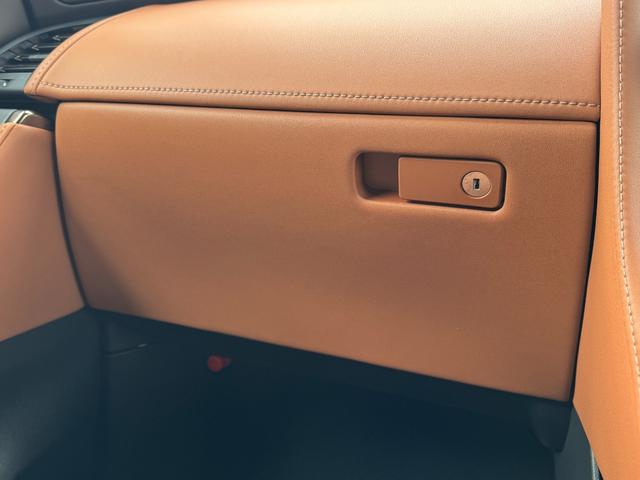 ヴェルファイア Ｚ　プレミア　ＪＢＬプレミアムサウンド　１４インチリアエンターテイメント　寒冷地仕様　デジタルミラー　左右独立ムーンルーフ　パノラミックビューモニター　ブラインドスポットモニター　スペアタイヤ　トヨタチームメイト（72枚目）