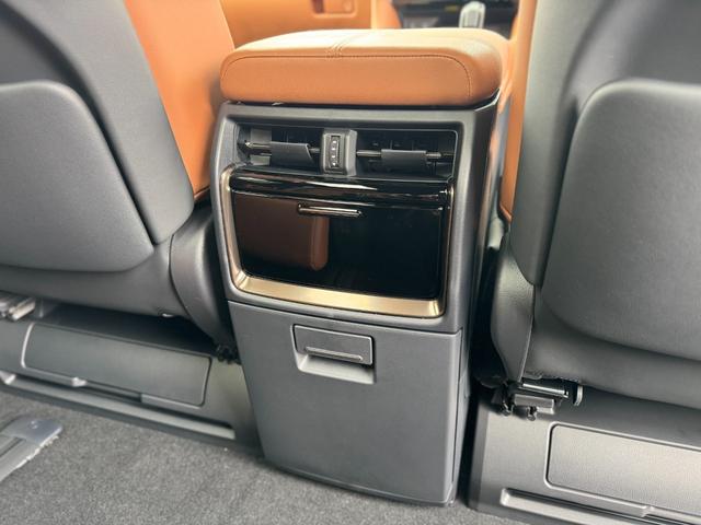 ヴェルファイア Ｚ　プレミア　ＪＢＬプレミアムサウンド　１４インチリアエンターテイメント　寒冷地仕様　デジタルミラー　左右独立ムーンルーフ　パノラミックビューモニター　ブラインドスポットモニター　スペアタイヤ　トヨタチームメイト（77枚目）