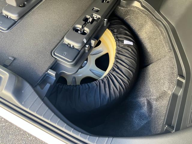 ヴェルファイア Ｚ　プレミア　ＪＢＬプレミアムサウンド　１４インチリアエンターテイメント　寒冷地仕様　デジタルミラー　左右独立ムーンルーフ　パノラミックビューモニター　ブラインドスポットモニター　スペアタイヤ　トヨタチームメイト（80枚目）