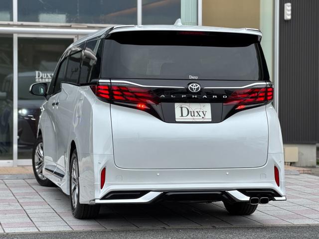 アルファード Ｚ　モデリスタ（Ｆ／Ｓ／Ｒ）　１３．２型後席モニター　左右独立ムーンルーフ　デジタルインナーミラー　トヨタチームメイト　カラーヘッドアップディスプレイ　寒冷地仕様　１４インチディスプレイ　パノラマビュー（7枚目）
