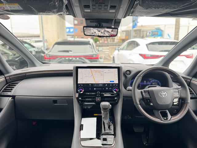 アルファード Ｚ　モデリスタ（Ｆ／Ｓ／Ｒ）　１３．２型後席モニター　左右独立ムーンルーフ　デジタルインナーミラー　トヨタチームメイト　カラーヘッドアップディスプレイ　寒冷地仕様　１４インチディスプレイ　パノラマビュー（8枚目）