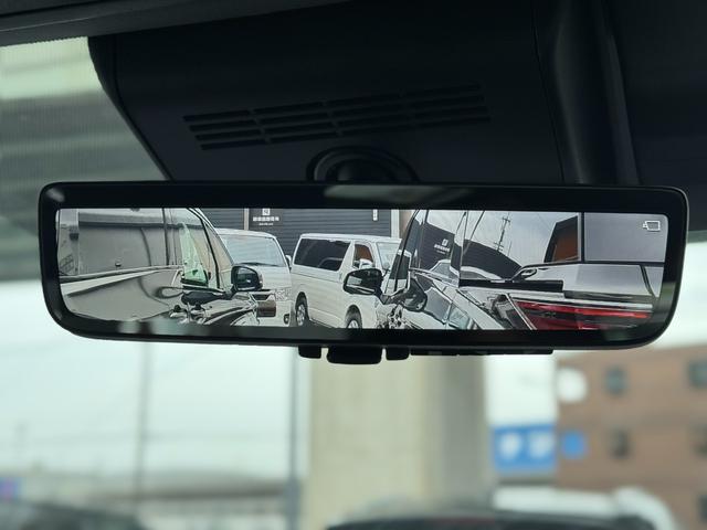 アルファード Ｚ　モデリスタ（Ｆ／Ｓ／Ｒ）　１３．２型後席モニター　左右独立ムーンルーフ　デジタルインナーミラー　トヨタチームメイト　カラーヘッドアップディスプレイ　寒冷地仕様　１４インチディスプレイ　パノラマビュー（9枚目）