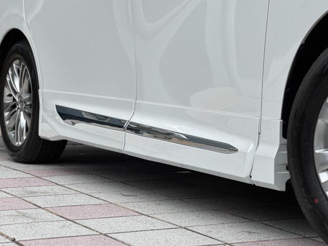 アルファード Ｚ　モデリスタ（Ｆ／Ｓ／Ｒ）　１３．２型後席モニター　左右独立ムーンルーフ　デジタルインナーミラー　トヨタチームメイト　カラーヘッドアップディスプレイ　寒冷地仕様　１４インチディスプレイ　パノラマビュー（33枚目）
