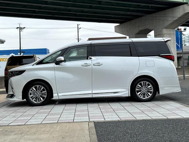 アルファード Ｚ　モデリスタ（Ｆ／Ｓ／Ｒ）　１３．２型後席モニター　左右独立ムーンルーフ　デジタルインナーミラー　トヨタチームメイト　カラーヘッドアップディスプレイ　寒冷地仕様　１４インチディスプレイ　パノラマビュー（34枚目）