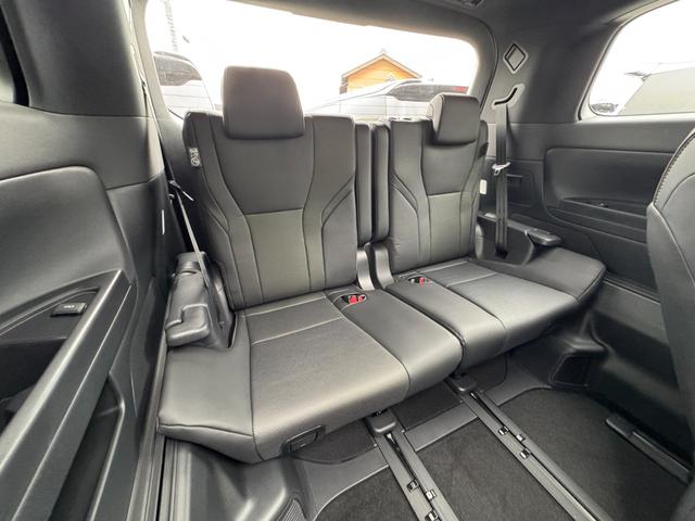 アルファード Ｚ　モデリスタ（Ｆ／Ｓ／Ｒ）　１３．２型後席モニター　左右独立ムーンルーフ　デジタルインナーミラー　トヨタチームメイト　カラーヘッドアップディスプレイ　寒冷地仕様　１４インチディスプレイ　パノラマビュー（52枚目）