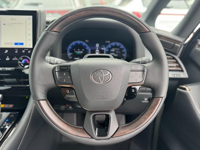 アルファード Ｚ　モデリスタ（Ｆ／Ｓ／Ｒ）　１３．２型後席モニター　左右独立ムーンルーフ　デジタルインナーミラー　トヨタチームメイト　カラーヘッドアップディスプレイ　寒冷地仕様　１４インチディスプレイ　パノラマビュー（67枚目）