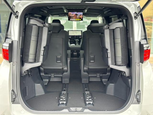 アルファード Ｚ　モデリスタ（Ｆ／Ｓ／Ｒ）　１３．２型後席モニター　左右独立ムーンルーフ　デジタルインナーミラー　トヨタチームメイト　カラーヘッドアップディスプレイ　寒冷地仕様　１４インチディスプレイ　パノラマビュー（79枚目）