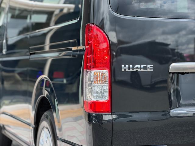 ハイエースバン ロングスーパーＧＬ　ダークプライムＳ　４ＷＤ　純正７インチナビ　パノラミックビューモニター　デジタルインナーミラー　寒冷地仕様　ＥＴＣ　黒ハーフレザーシート　両側パワースライドドア　純正１５インチスチールホイール　ＬＥＤヘッドライト（38枚目）