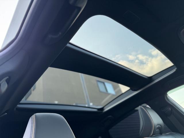 クラウンスポーツ Z モデリスタエアロ(F/S/R) パノラマルーフ デジタルミラー トヨタチームメイトアドバンストパーク パノラミックビューモニター ブラインドスポットモニター 黒レザーシート アクセサリーコンセント(9枚目)