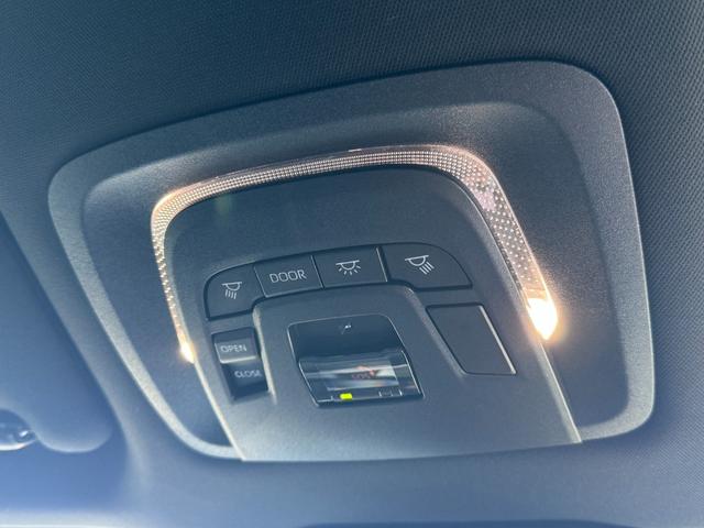 クラウンスポーツ Z モデリスタエアロ(F/S/R) パノラマルーフ デジタルミラー トヨタチームメイトアドバンストパーク パノラミックビューモニター ブラインドスポットモニター 黒レザーシート アクセサリーコンセント(58枚目)