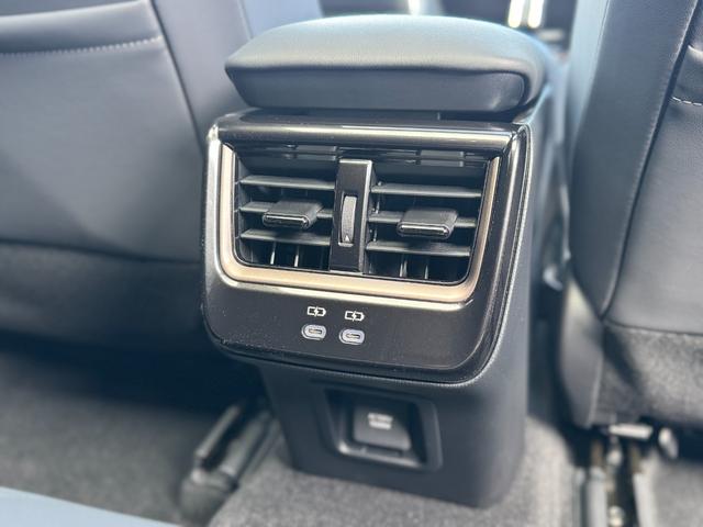 クラウンスポーツ Z モデリスタエアロ(F/S/R) パノラマルーフ デジタルミラー トヨタチームメイトアドバンストパーク パノラミックビューモニター ブラインドスポットモニター 黒レザーシート アクセサリーコンセント(76枚目)