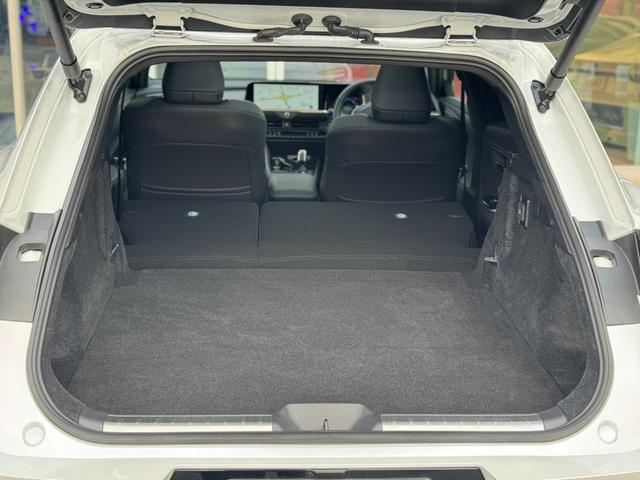 クラウンスポーツ Z モデリスタエアロ(F/S/R) パノラマルーフ デジタルミラー トヨタチームメイトアドバンストパーク パノラミックビューモニター ブラインドスポットモニター 黒レザーシート アクセサリーコンセント(78枚目)