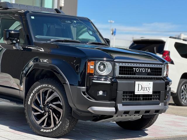 ランドクルーザー２５０ ＶＸ　丸目ＬＬＥＤヘッドライト　モデリスタパッケージ　シグネチャーイルミ　オーバーフェンダー　２０インチＡＷ　ルーフラック　デジタルインナーミラー　ムーンルーフ　パノラマビュー　ブラインドスポットモニター（16枚目）