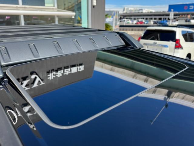 ランドクルーザー２５０ ＶＸ　丸目ＬＬＥＤヘッドライト　モデリスタパッケージ　シグネチャーイルミ　オーバーフェンダー　２０インチＡＷ　ルーフラック　デジタルインナーミラー　ムーンルーフ　パノラマビュー　ブラインドスポットモニター（27枚目）