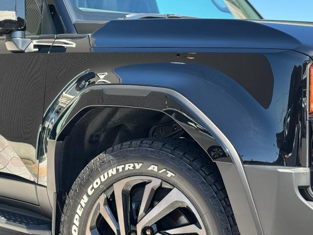 ランドクルーザー２５０ ＶＸ　丸目ＬＬＥＤヘッドライト　モデリスタパッケージ　シグネチャーイルミ　オーバーフェンダー　２０インチＡＷ　ルーフラック　デジタルインナーミラー　ムーンルーフ　パノラマビュー　ブラインドスポットモニター（32枚目）