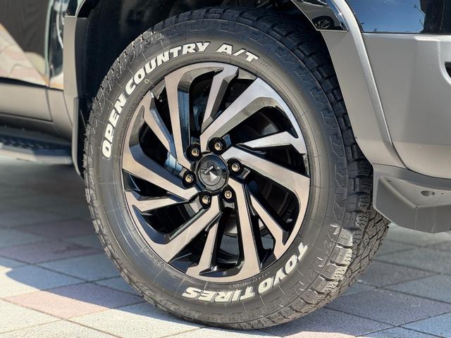 ランドクルーザー２５０ ＶＸ　丸目ＬＬＥＤヘッドライト　モデリスタパッケージ　シグネチャーイルミ　オーバーフェンダー　２０インチＡＷ　ルーフラック　デジタルインナーミラー　ムーンルーフ　パノラマビュー　ブラインドスポットモニター（33枚目）