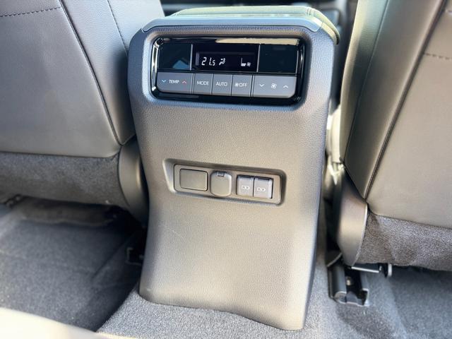 ランドクルーザー２５０ ＶＸ　丸目ＬＬＥＤヘッドライト　モデリスタパッケージ　シグネチャーイルミ　オーバーフェンダー　２０インチＡＷ　ルーフラック　デジタルインナーミラー　ムーンルーフ　パノラマビュー　ブラインドスポットモニター（78枚目）