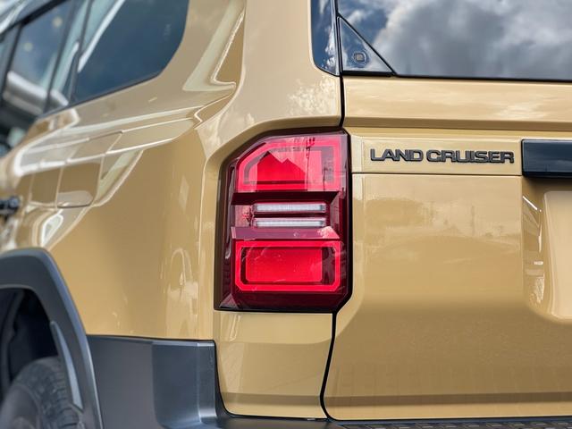 ランドクルーザー２５０ ＺＸファーストエディション　丸目ＬＥＤヘッドランプ　ＪＢＬプレミアムサウンド　　ハンズフリーパワーバックドア　トヨタチームメイト　ムーンルーフ　デジタルインナーミラー　１２．３インチディスプレイ　パノラミックビューモニター（39枚目）
