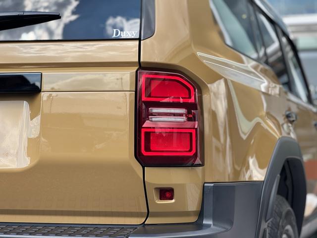 ランドクルーザー２５０ ＺＸファーストエディション　丸目ＬＥＤヘッドランプ　ＪＢＬプレミアムサウンド　　ハンズフリーパワーバックドア　トヨタチームメイト　ムーンルーフ　デジタルインナーミラー　１２．３インチディスプレイ　パノラミックビューモニター（43枚目）