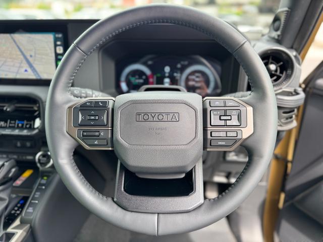 ランドクルーザー２５０ ＺＸファーストエディション　丸目ＬＥＤヘッドランプ　ＪＢＬプレミアムサウンド　　ハンズフリーパワーバックドア　トヨタチームメイト　ムーンルーフ　デジタルインナーミラー　１２．３インチディスプレイ　パノラミックビューモニター（66枚目）